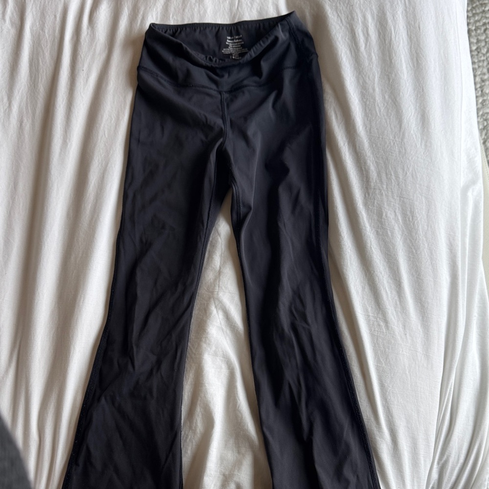 Hanna Andersson Black Flared Leggings (6-7)